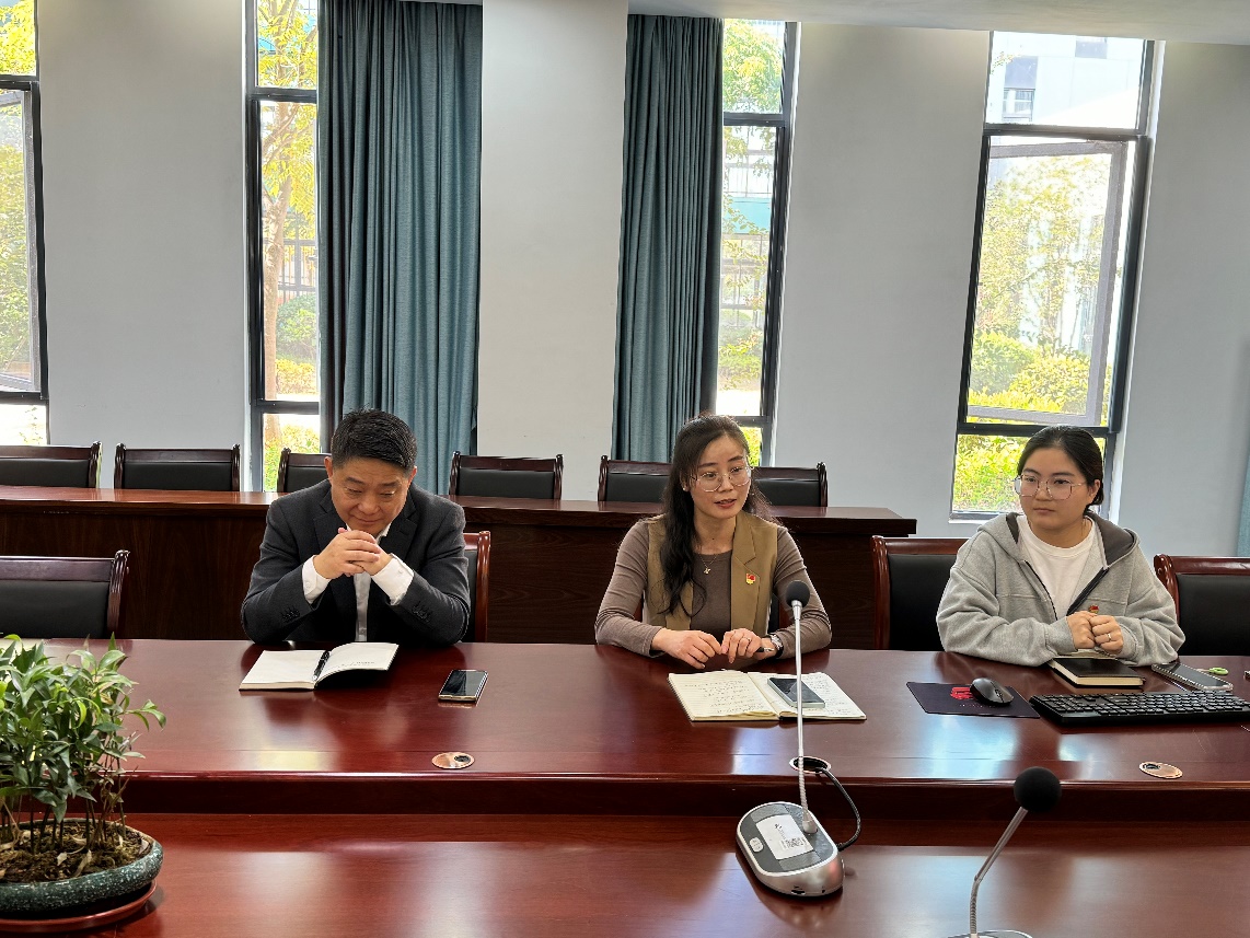 【正学丁三&middot;党建】学习身边榜样，激发奋进力量——南京市丁家庄第三小学党支部开展主题教育党员活动_html_3324156.jpg