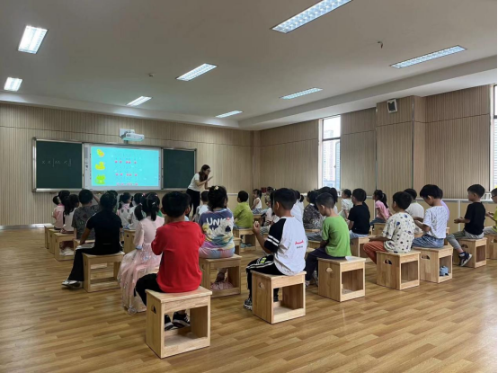 音乐组系列活动_html_m53061fc6.png