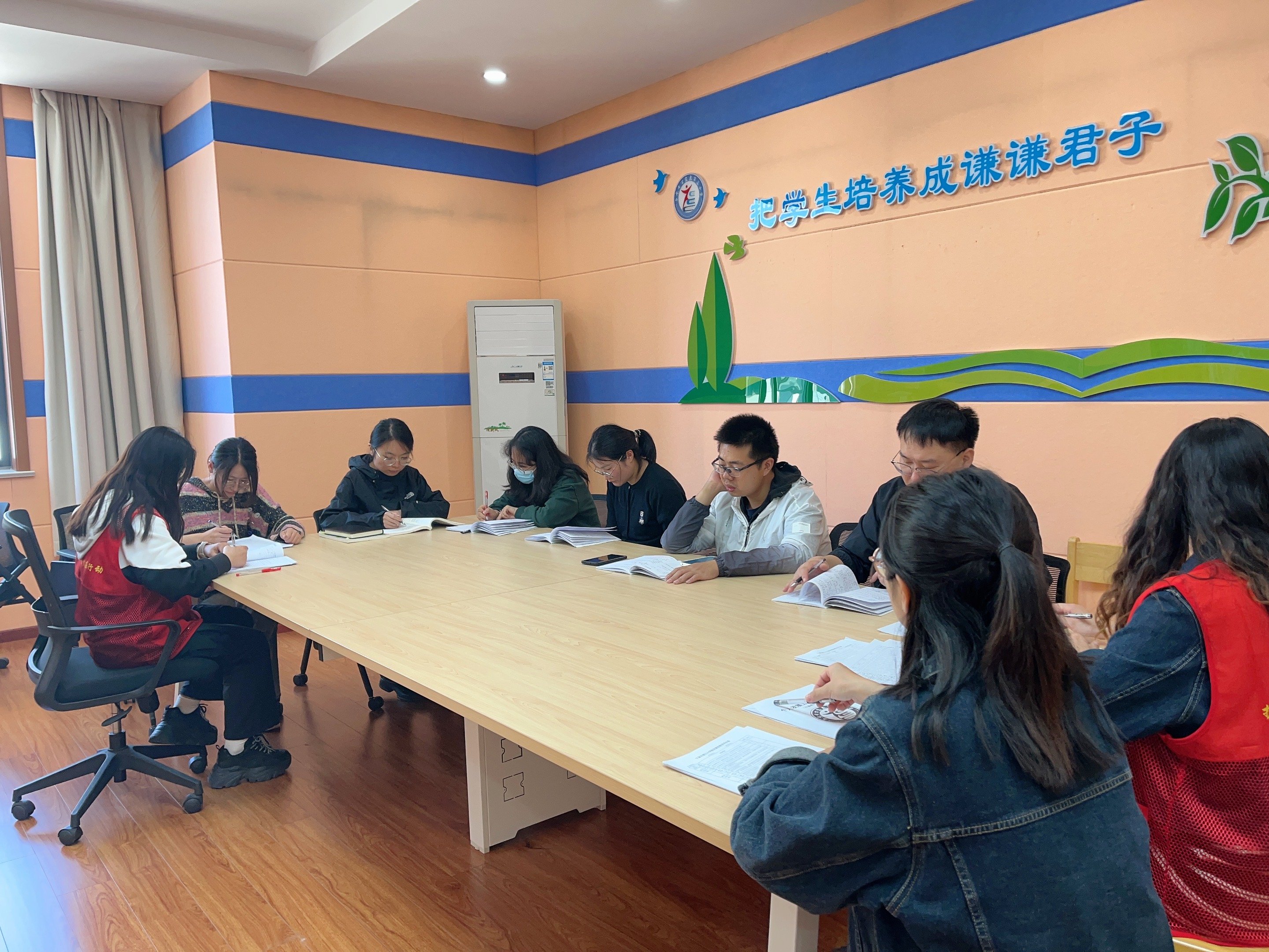 【正学丁三】碰撞思维火花，创建高效课堂_html_m1ebd6247.jpg