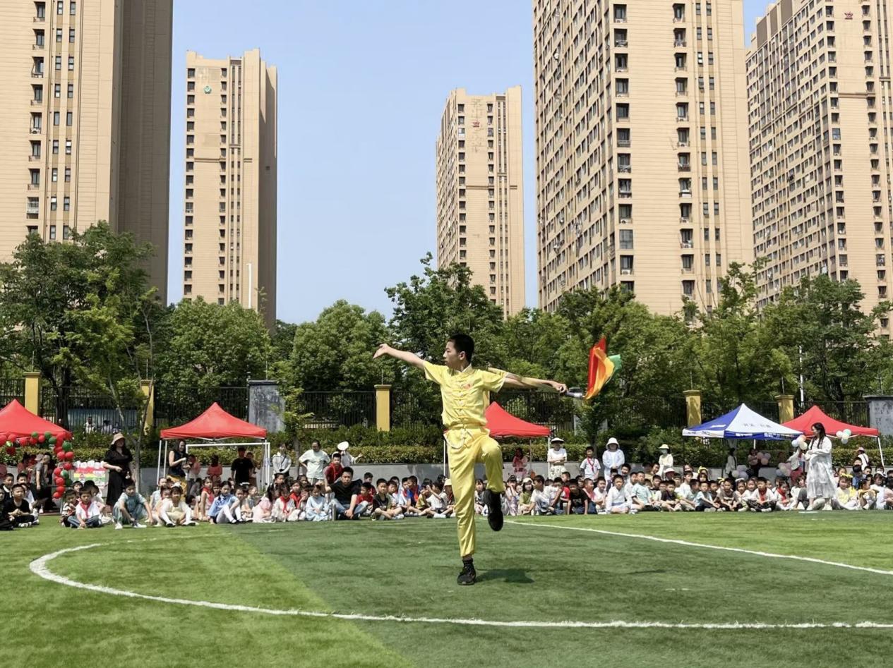【正学丁三·教学】青春活力绽芳华，体育之光满校园 ——丁家庄第三小学第五届“艺之独秀”嘉年华“射苑”活动侧记_html_13dd3d61.jpg