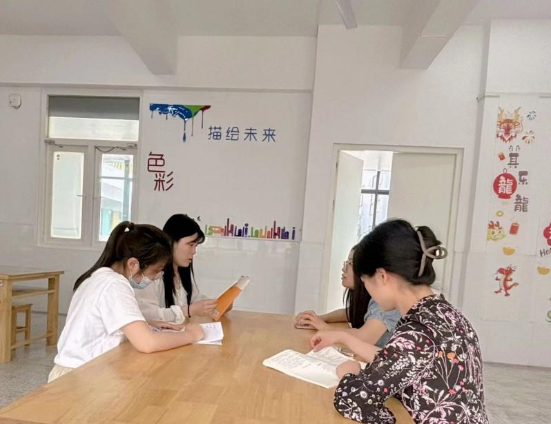 【正学丁三·教学】集体备课凝智慧，教学研讨展芳华——丁家庄第三小学综合组集体备课活动(1)_html_204522e4.jpg