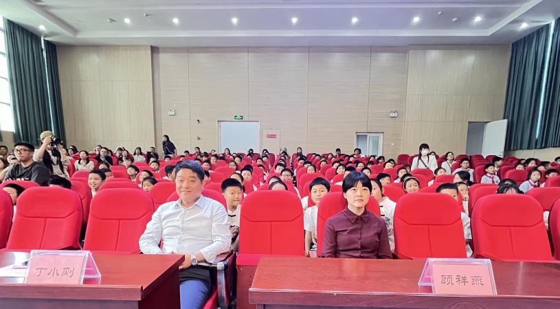 【正学丁三·德育】“守护心灵，关爱成长”——2023-2024第二学期南京市丁家庄第三小学三年级成长礼活动侧记_html_1ef7a8e7.jpg