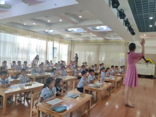 6.8幼小衔接，我们在行动——丁家庄第三小学幼小衔接系列活动侧记_html_m36c75865.jpg