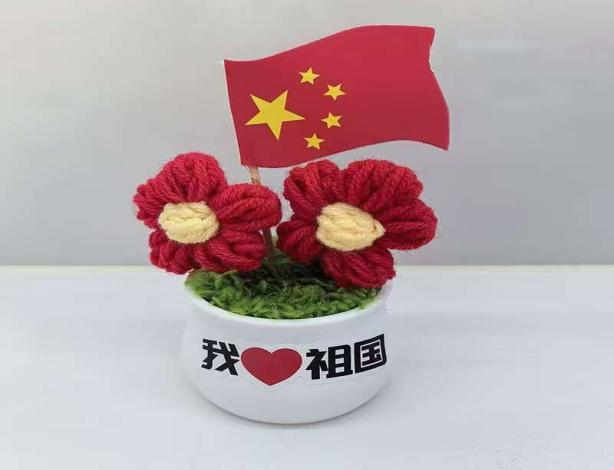 【正学丁三·德育】家国同心 月满华诞——南京市丁家庄第三小学2025国庆节主题活动侧记_html_4f30f025.jpg