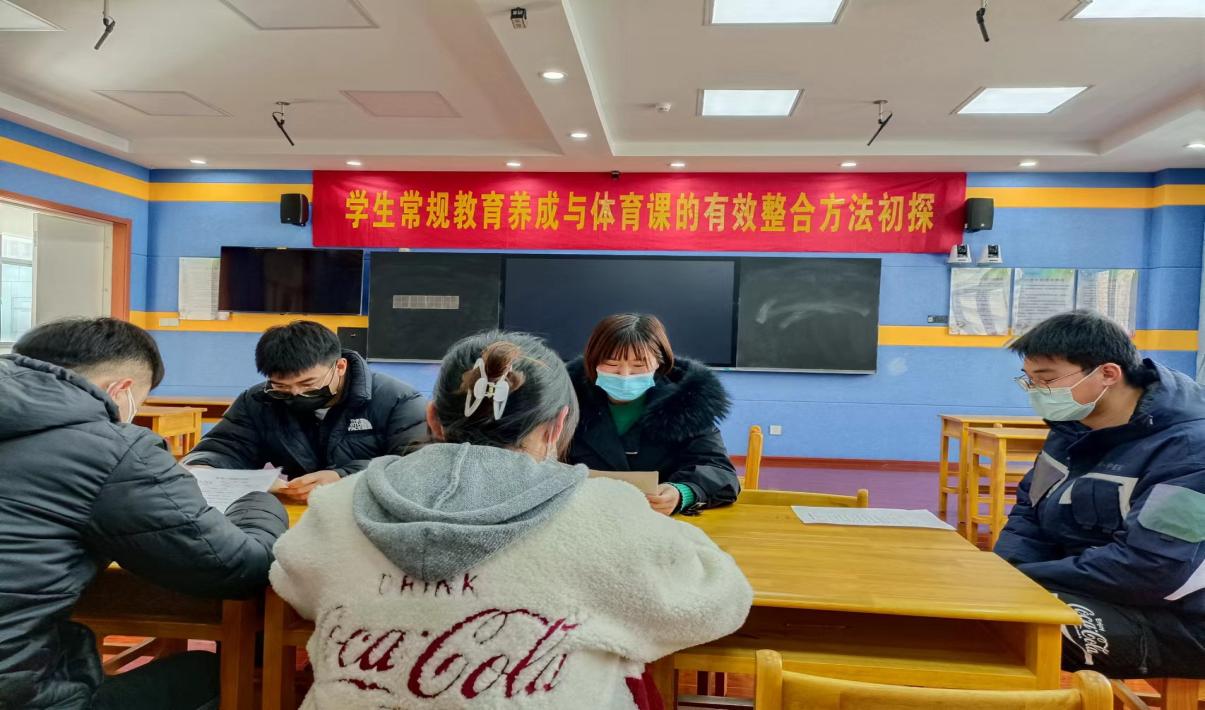 【正学丁三】学习身边榜样 激发奋进力量——南京市丁家庄第三小学榜样教师宣传活动侧记（五）_html_m339e579a.jpg