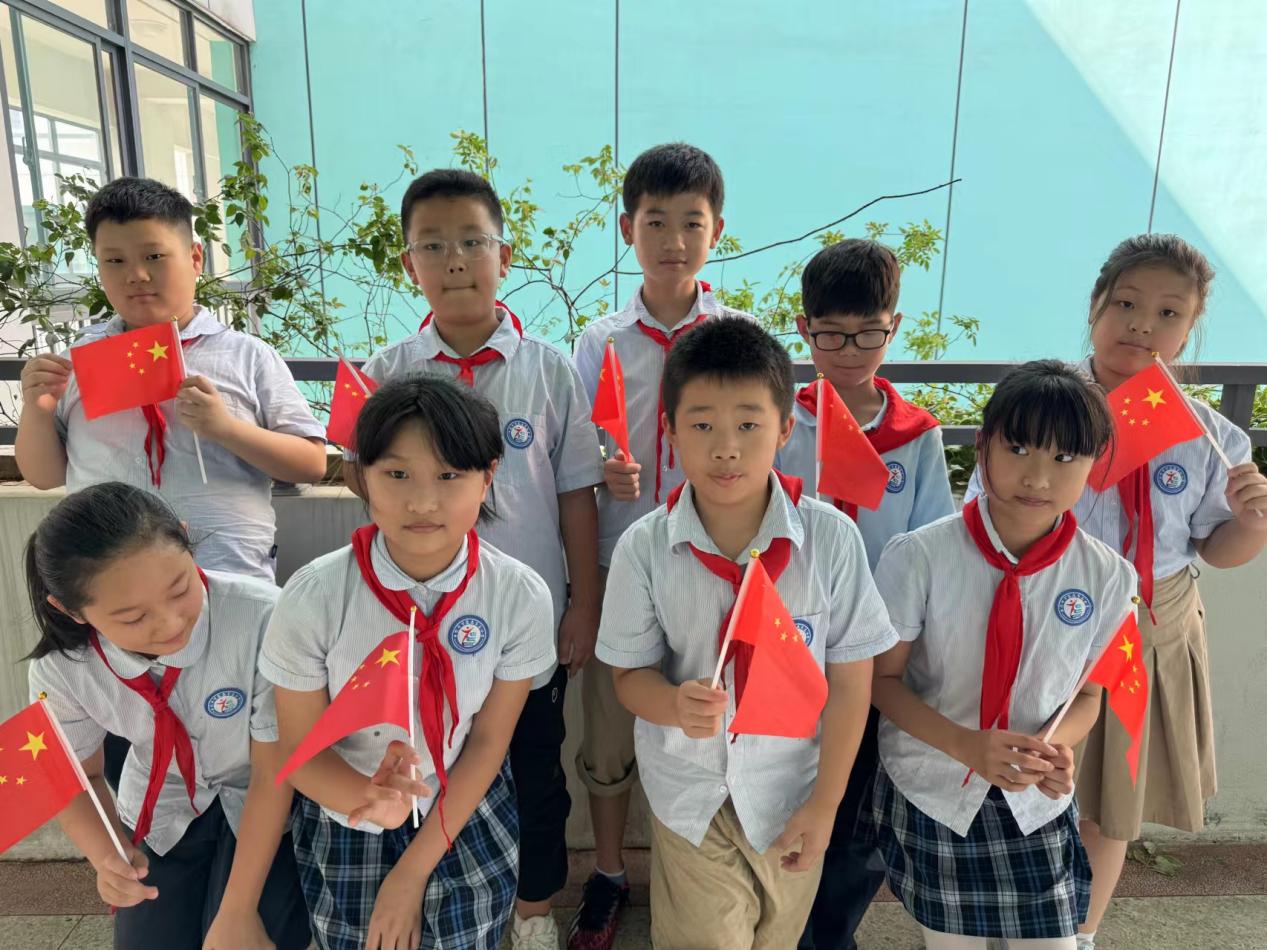 正学丁三.国庆报道docx_html_710d09c9.jpg