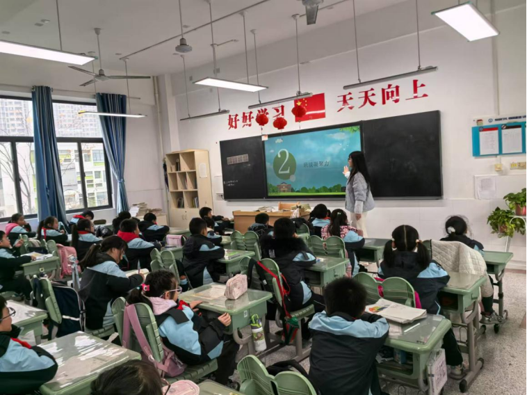 【正学丁三】感悟团结，凝聚力量——丁家庄第三小学学会团结主题班会侧记 (6)161.png