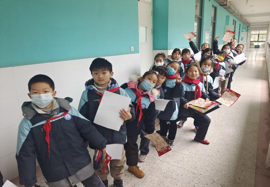 【正学丁三】乐考无“纸”境，趣味大闯关—— 南京市丁家庄第三小学一、二年级无纸化测试活动_html_m6e318e80.jpg