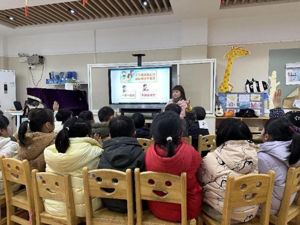 3.6防踩踏演练_html_m4e7ab3e4.jpg