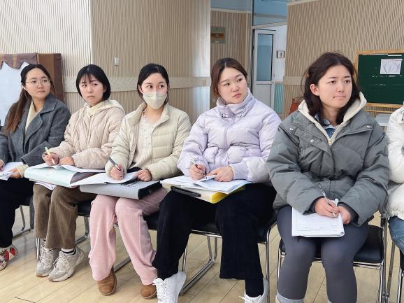 【生命迈幼·校园新闻】践行教育家精神 争做教育大先生——迈幼一园师德师风建设专题活动_html_m4fcb56db.jpg
