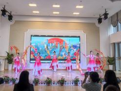 2024.9.10 李文欣【生命迈幼·师德建设】星光熠熠 芳华共启——记迈幼瑜憬湾分园教师节活动_html_7d81a2b1.jpg