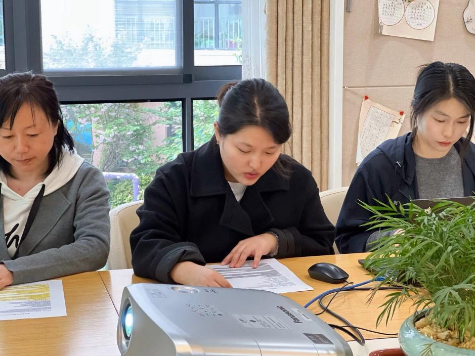 【生命迈幼·后勤动态】家长膳食委员会_html_4cfa9f9b.jpg