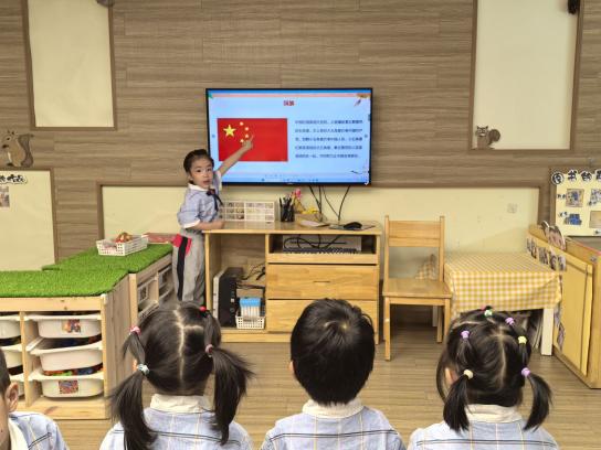 国庆节报道_html_61873900.jpg