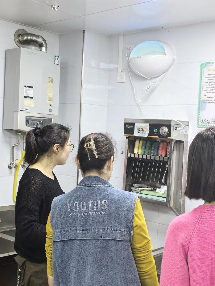 【生命迈幼卫生保健】“食”全“食”美，健康相伴——记迈幼嘉誉山园膳食委员会_html_4979d407.jpg