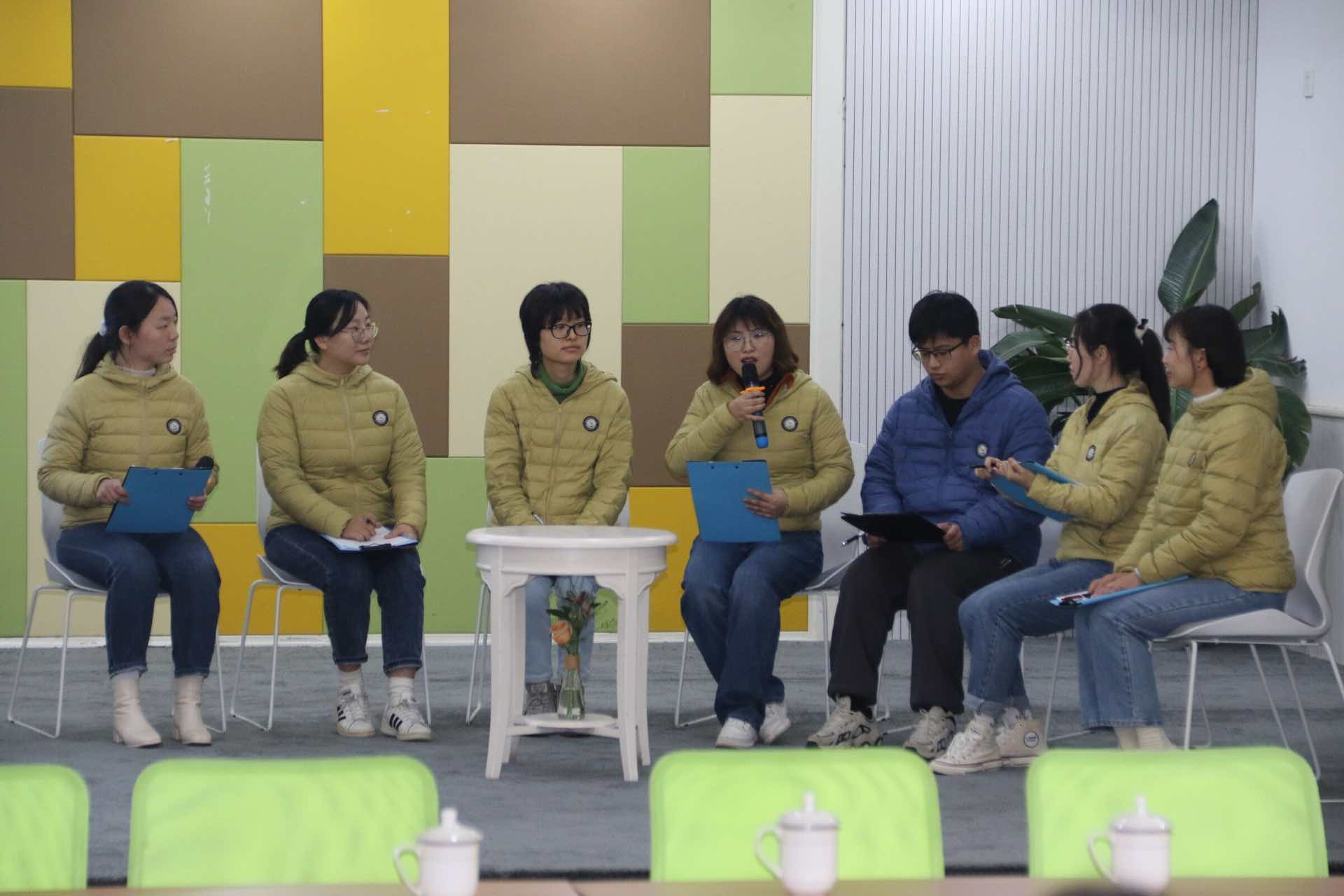 迈皋桥幼儿园迎接省课程游戏化专项视导(1)(1)(1)_html_m6ca41ac0.jpg