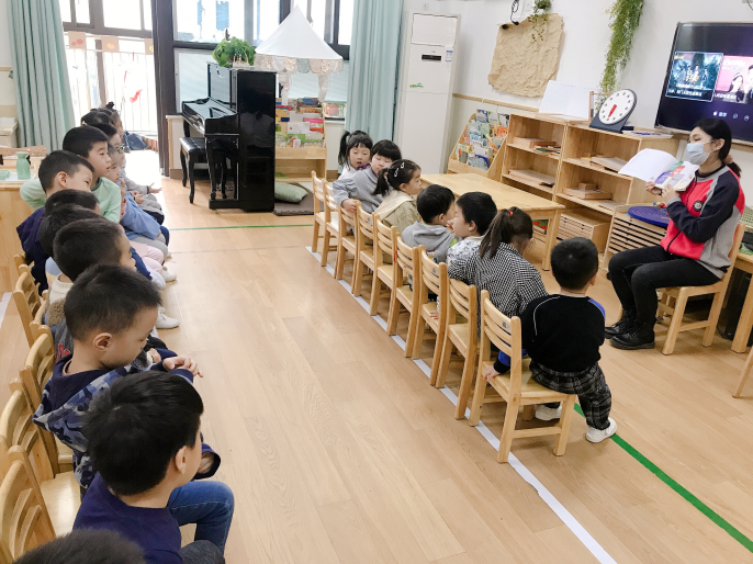 2021.1.12 高菲 秀二课程故事——垃圾分类_html_6b0a0666.png