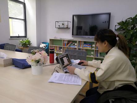 家长会报道  孙莉_html_m6e030307.jpg