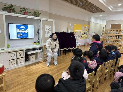 大雪纷纷寒潮至 扫雪防冻保安全12.19_html_255f35a0.jpg