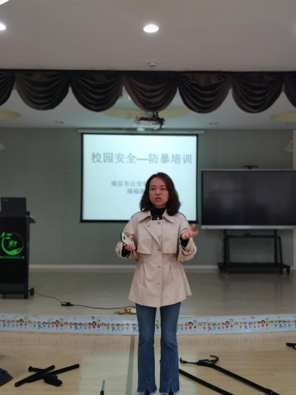 防恐演习2_html_666fe4da.jpg