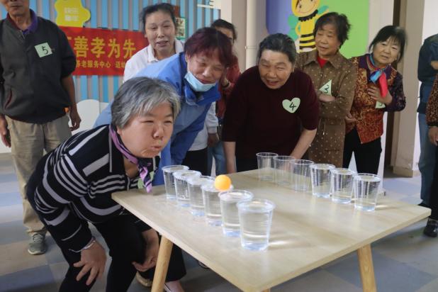 （带批注）10.23重阳节外出活动报道——褚姗姗_html_9b71776.jpg