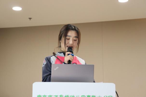 【生命迈幼·校园新闻】聚焦创造性游戏 研以共学促成长_html_m437d2244.jpg
