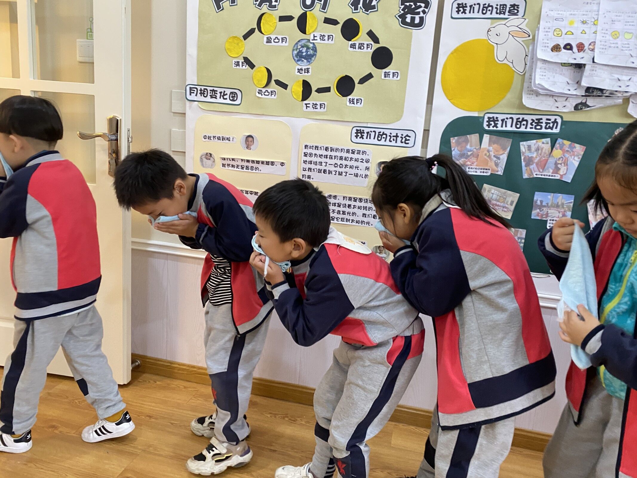 迈幼三园消防安全演练报道2020.11_html_m23b294ac.jpg