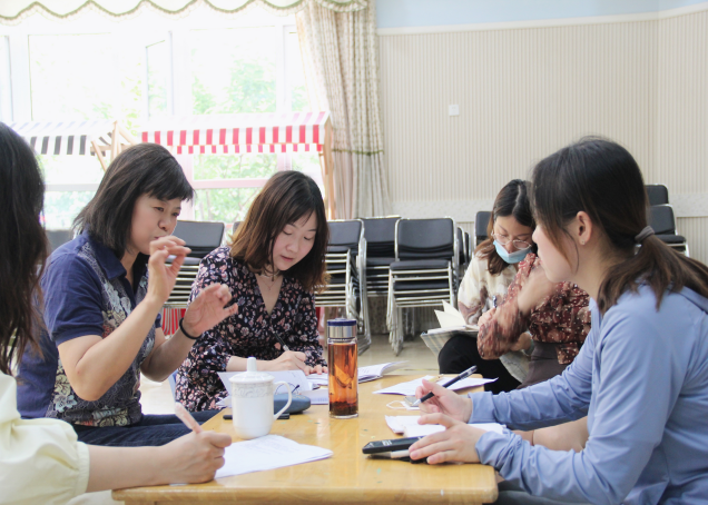 【栖霞版本】携手同行 互学共进(2)(1)(1)(1)(1)_html_m6970a5a0.png