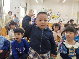 20230531【生活燕幼·园区动态】燕幼中心园：“携手共育  一路’童‘行”—小、中、大班资源团活动_html_m1ff79fd0.jpg