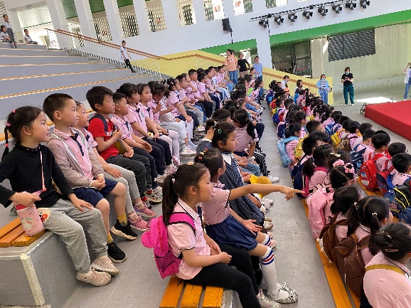 走进小学_html_m27a91db1.jpg