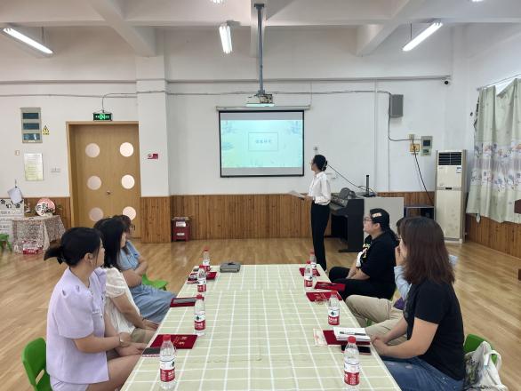 【生活燕幼·家园共育】中心园：“凝心聚力 共话成长”——园级家委会暨膳食委员会会议_html_7ab6e29d.jpg