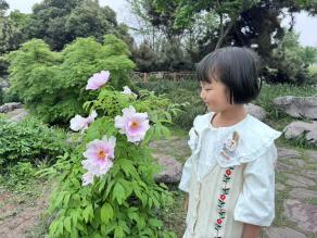 20240419【生活燕幼·班级动态】燕幼中心园：雨生百谷——大二班谷雨节气活动_html_457d40e7.jpg
