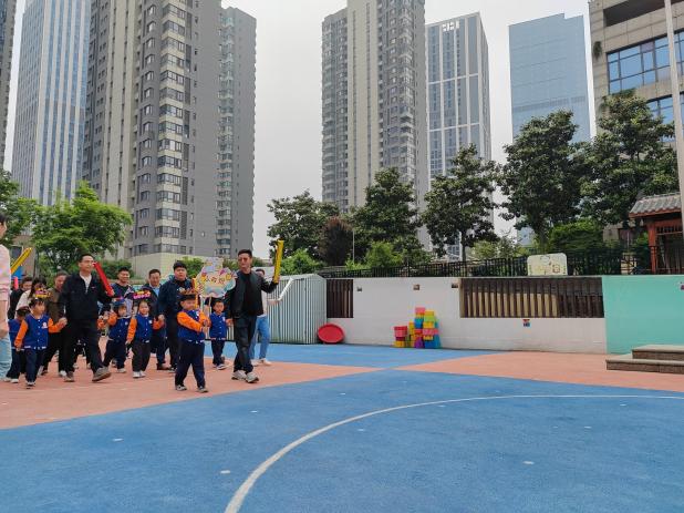 20240429小班亲子运动会_html_6c422560.jpg