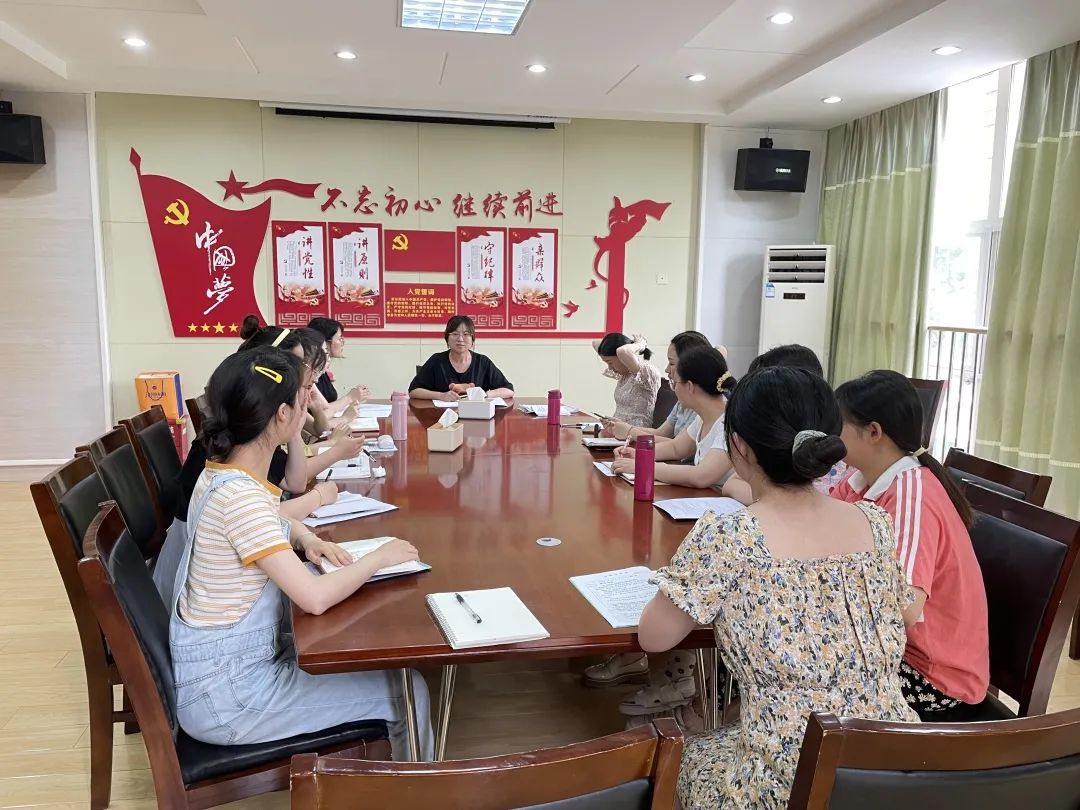 教研组动态_html_m3f70287b.jpg
