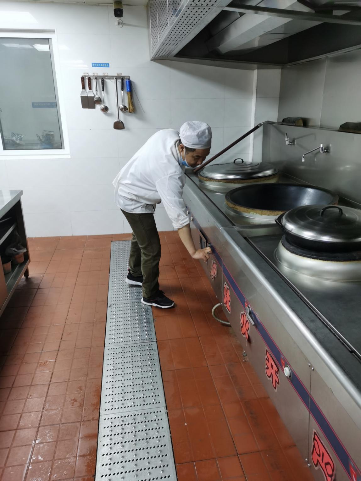 20210521新城园区食堂燃气安全演习活动(1)(1)(1)(1)(1)_html_674397e8.jpg