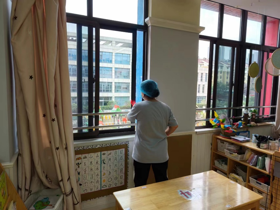 新建 Microsoft Word 文档_html_25d3b401.jpg