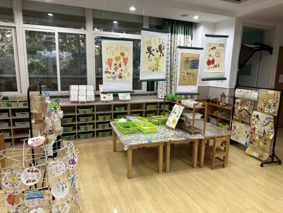 【生活燕幼·园区动态】下庙分园：“聚焦美工区，交流促成长”——美工区环境创设观摩学习活动_html_m3bda8682.jpg
