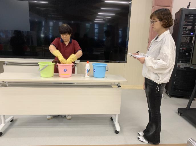 20230925【生活燕幼&middot;安全第一】燕鸣苑分园：“保教于细，育幼于心”——保育老师消毒知识与技能测试_html_m20ac074e.jpg