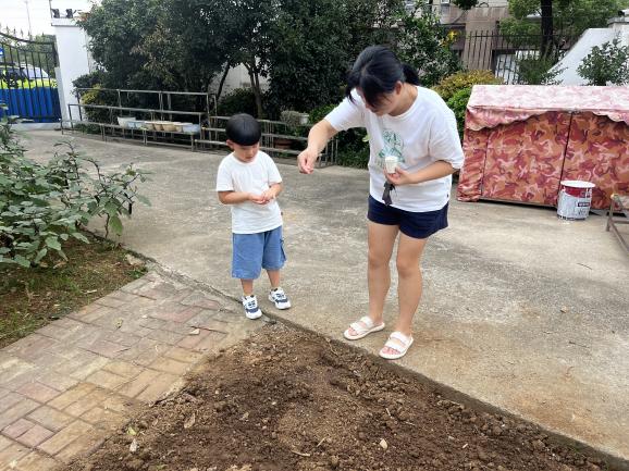 20230921  大一班秋分节气活动_html_m5c9083a3.jpg