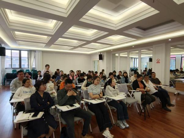 20250416【生活燕幼·安全第一】新城分园：急救培训新闻(_html_1f18e7dd.jpg
