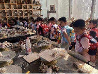 20240514【生活燕幼·年级组动态】燕幼中心园：花开有时，衔接成长——大班年级组参观小学活动_html_mfb3677d.png