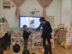 【生活燕幼·教研组动态】燕幼中心园“美”育童心，教研有“术”——美术组教研活动_html_56f7e9e9.jpg