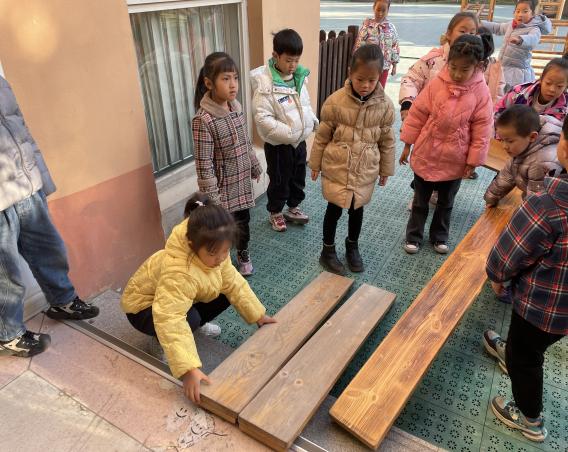 设计公交线路图行动(1)_html_584415b2.jpg