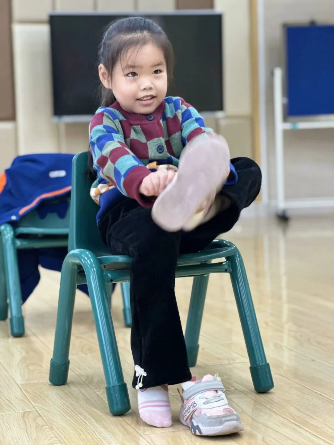 20231215【生活燕幼·园部动态】下庙分园：“自理小能手，快乐显身手”——自理能力大赛_html_7a64fba3.jpg