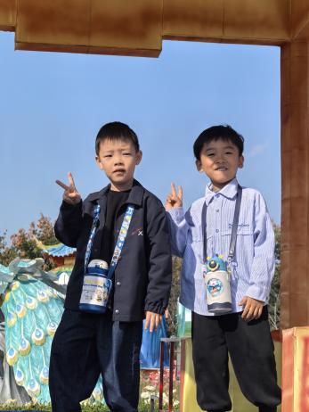 20241030 【生活燕幼·园区动态】燕鸣苑分园：“邂逅秋色，一起‘趣’秋游”——亲子秋游活动_html_m675fd2ac.jpg