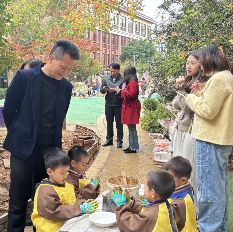 20241118【生活燕幼】“传承行知思想，力行生活实践”——“陶行知教育思想在栖霞”  陶研基地校联合展示活动_html_5afa3c8.jpg
