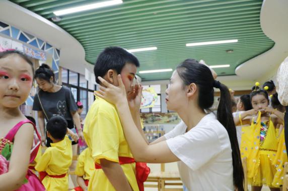 园区动态20210626新城大班毕业_html_2a84f6e8.jpg