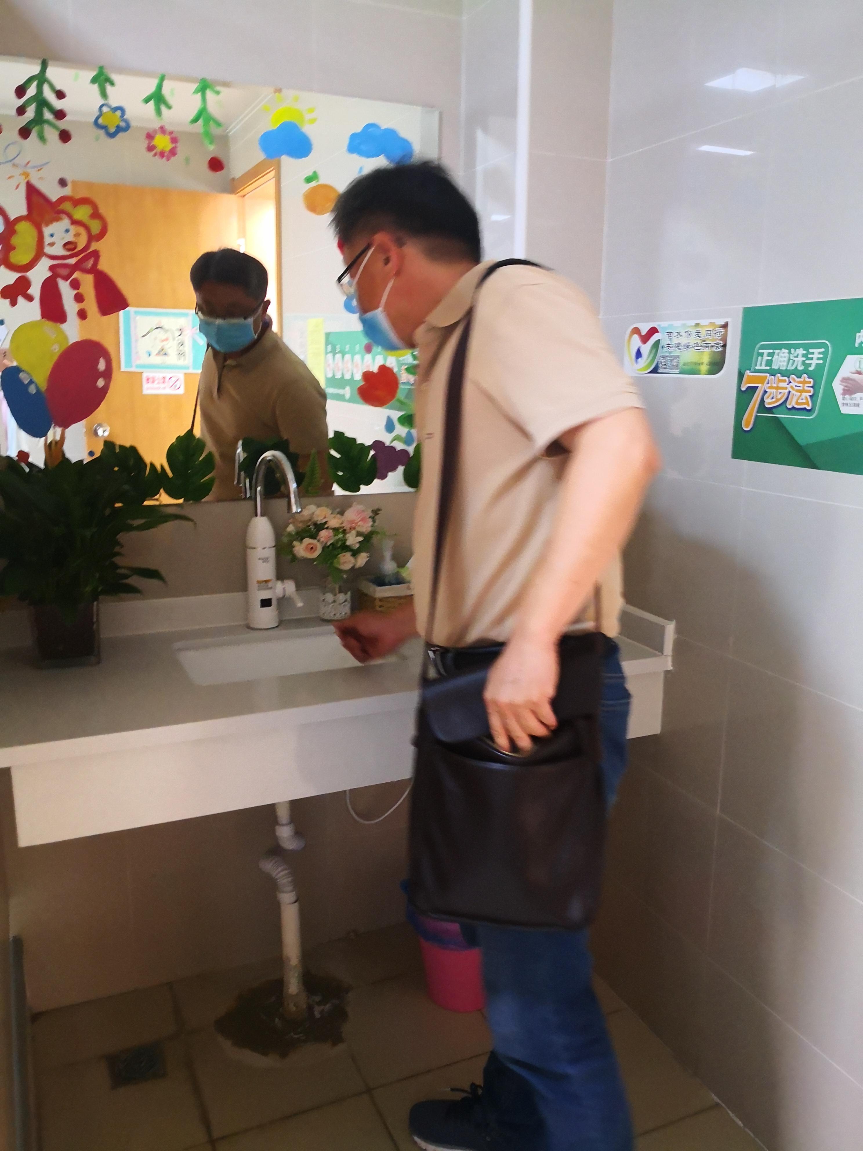 安全第一_html_623aeb84.jpg