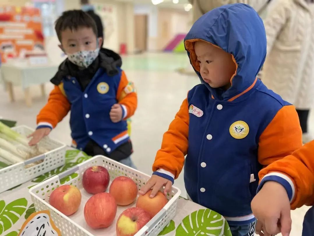 20230206【生活燕幼&middot;园区动态】燕鸣苑分园：“春暖花开 萌兔归来”——新学期开学记_html_59956856.jpg