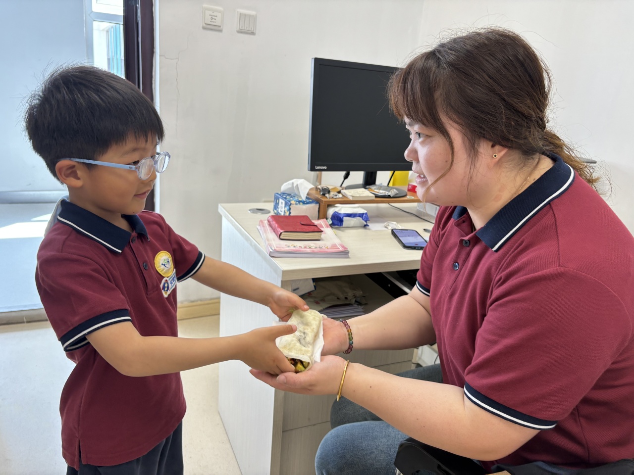20240520 【生活燕幼·园区动态】“夏意芬芳，幸福满满”——舌尖上的节气之小满_html_m52333f5.jpg