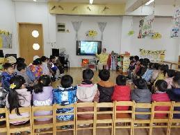 【生活燕幼·园区动态】燕幼中心园雨水时节，润物无声——大一班雨水节气活动_html_552e47b5.jpg